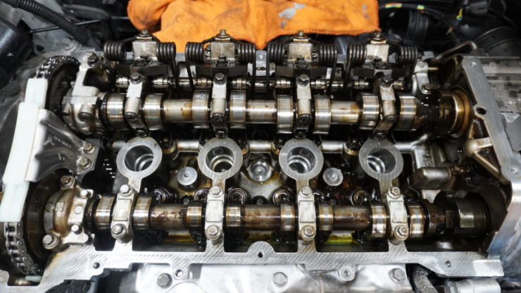 MINI ミニ R55 R56 R57 R58 R59 R60 R61 オイル 下がり 消費 バルブステムシール 交換 タイミングチェーン 伸び ガイド 破損 チェーンテンショナー ガラガラ音
