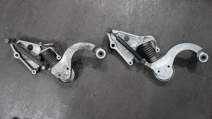 MINI ミニ R52 R53 Vベルト 補機ベルト テンショナー 異音 ガタ 交換