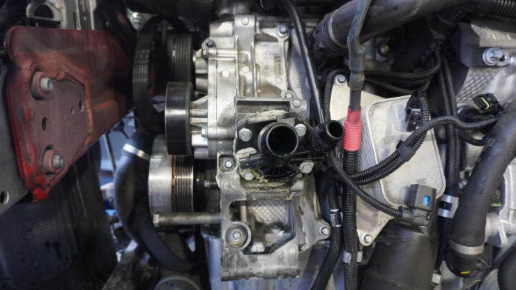 MINI ミニ F54 F55 F56 F57 F60 サーモスタットハウジング サーモキャリア ジェネレーターキャリア クーラント 水漏れ オーバーヒート 修理