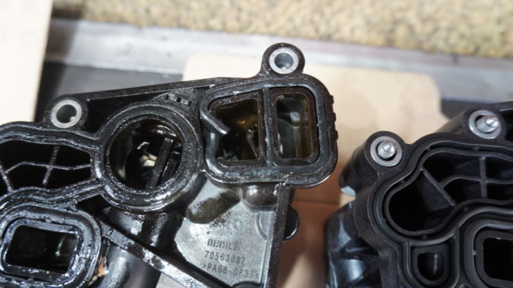 MINI ミニ F54 F55 F56 F57 F60 オイルフィルターハウジング  オイル漏れ 冷却水漏れ クーラント漏れ 修理  交換
