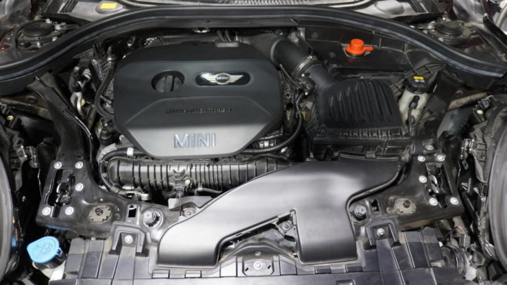 MINI ミニ F54 F55 F56 F57 F60 オイルフィルターハウジング  オイル漏れ 冷却水漏れ クーラント漏れ 修理  交換