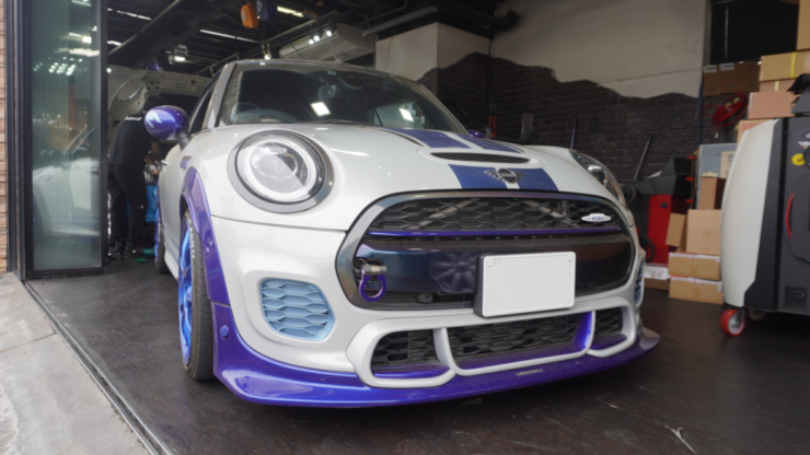 MINI ミニ F54 F55 F56 F57 F60 バッテリー 交換 純正 CCA値 バッテリー上がり VARTA 純正採用