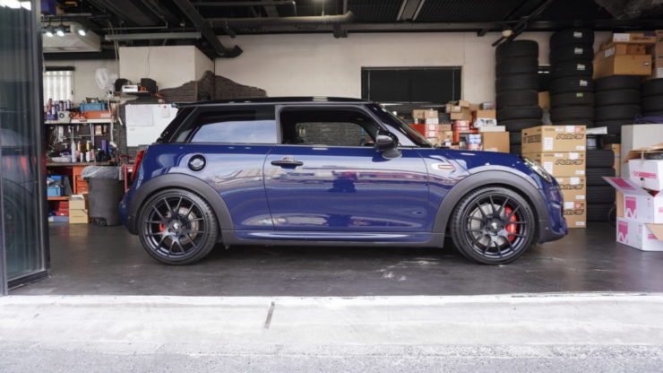MINI ミニ F54 F55 F56 F57 F60 LCI NEUSPEED RSe12 ニュースピード 社外 アルミ ホイール 交換 取付 ローター 交換 Brembo ブレンボ