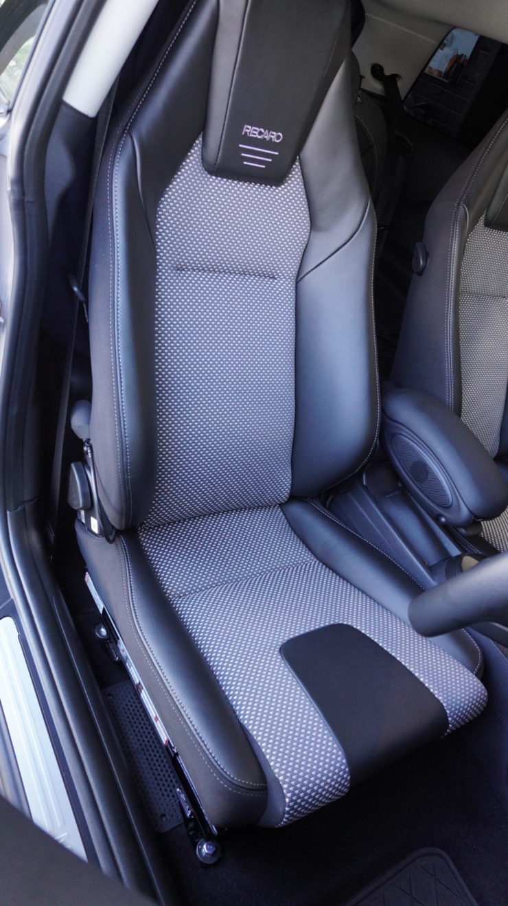 MINI ミニ F55 F56 F57 RECARO レカロ LX-F コンフォートシート 快適性