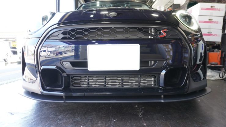 MINI ミニ F54 F55 F56 F57 ビルシュタイン B14 車高調 ローダウン 純正 腰高 車高高い 乗り心地 ACシュニッツァー フロント リップ 取付 ウェストラインフィニッシャー ブラックアウト