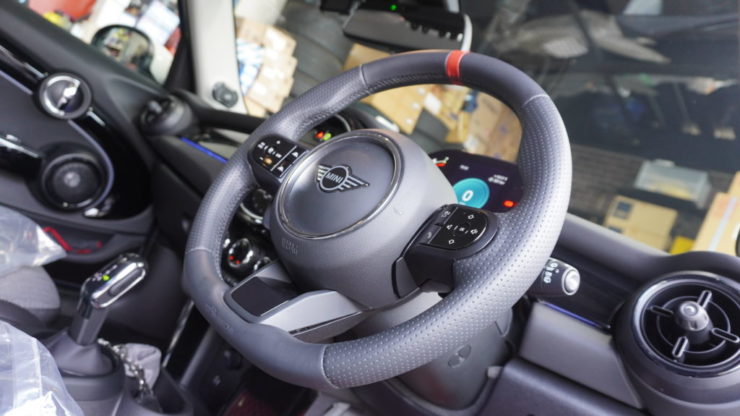 MINI ミニ F55 F56 F57 RECARO レカロ SR-S スポーツシート AMSECHS ステアリング