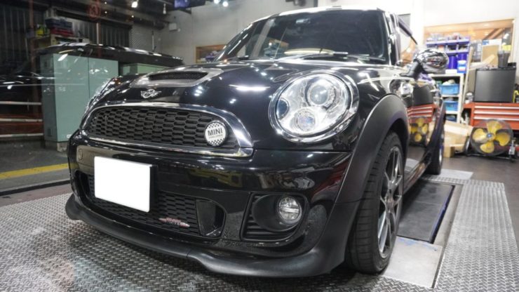 MINI ミニ R55 R56 R57 R58 R59 R60 R61 エンジンマウント 交換 アイドリング 振動 劣化 