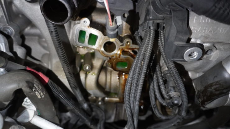 MINI ミニ F54 F55 F56 F57 F60 JCW クーパー S クーラント 水漏れ オーバーヒート 修理 オイルフィルターハウジング  オイル漏れ 冷却水漏れ クーラント漏れ 交換