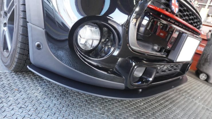 MINI ミニ F55 F56 F57 MCB モーションコントロールビーム 乗り心地 上質 ボディ 剛性 向上 ACシュニッツァー フロント リップスポイラー エアロ 取付