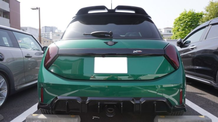 ミニ MINI F66 JCW ジョンクーパーワークス ブリティッシュレーシンググリーン ボンドミニ デモカー ヘッドライト テールライト ガーニッシュ スモークフィルム 
