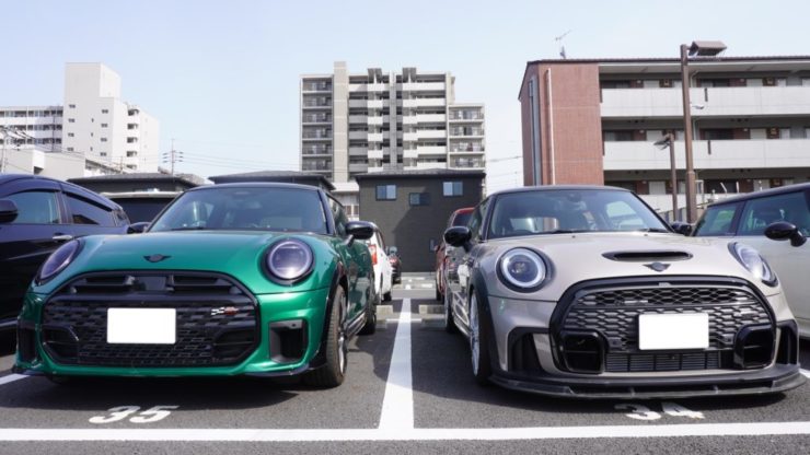 ミニ MINI F66 JCW ジョンクーパーワークス ブリティッシュレーシンググリーン ボンドミニ デモカー ヘッドライト テールライト ガーニッシュ スモークフィルム 