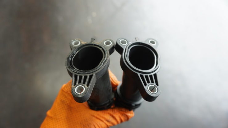 MINI ミニ F54 F55 F56 F57 F60 サーモスタットハウジング サーモキャリア ジェネレーターキャリア クーラント 水漏れ オーバーヒート 修理 冷却水漏れ クーラント漏れ 交換