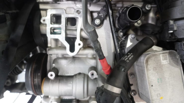 MINI ミニ F54 F55 F56 F57 F60 サーモスタットハウジング サーモキャリア ジェネレーターキャリア クーラント 水漏れ オーバーヒート 修理 冷却水漏れ クーラント漏れ 交換