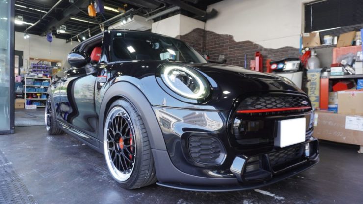 MINI ミニ F54 F55 F56 F57 F60 mon ステアリング Dシェイプ パンチングレザー