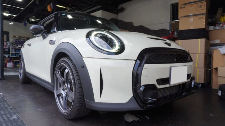 MINI ミニ F55 F56 F57 LCI2 REMUS エキゾースト マフラー 交換 適度 低音
