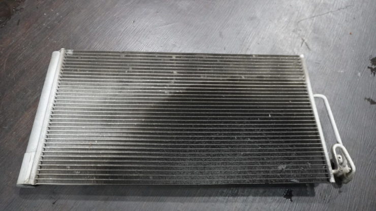 MINI ミニ R56 R55 R57 R58 R59 R60 R61 エアコン AC A/C コンデンサー 効かない 冷えない ガス漏れ 交換