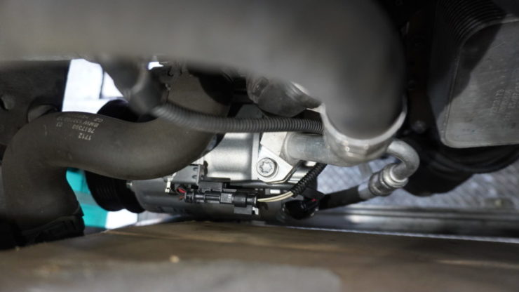 MINI ミニ F54 F55 F56 F57 F60 エアコン A/C 冷房 効かない 冷えない コンプレッサー 交換