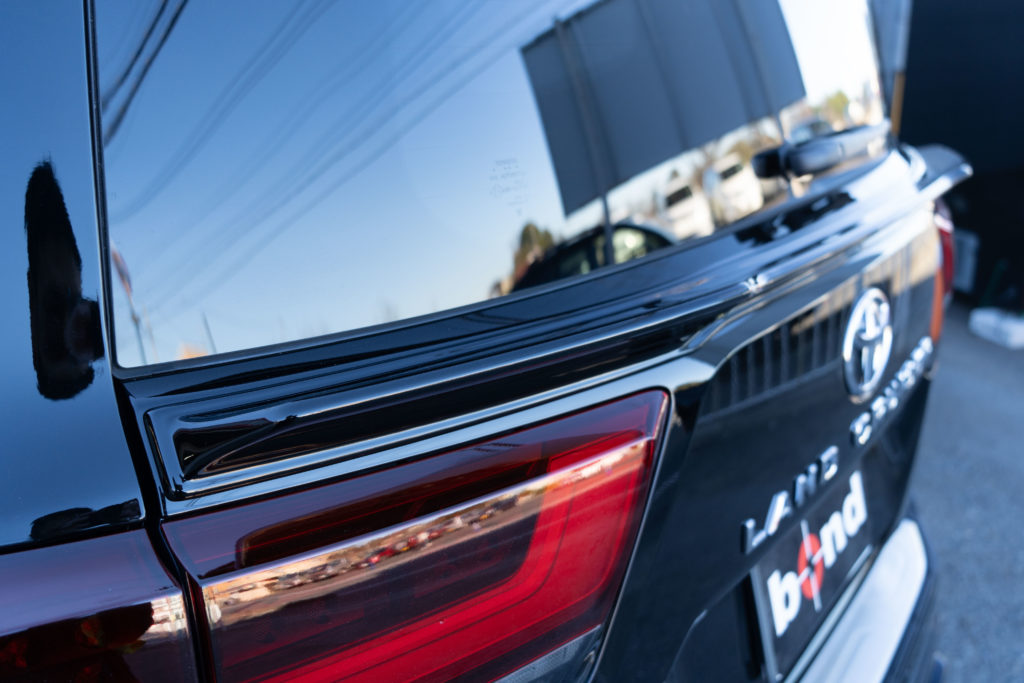 toyota、トヨタ、ランドクルーザー、ランクル、ランクル300、ランクル200、ボンドボディ、bondbody、カスタムパーツ、カスタムペイント、custom、paint、スモークフィルム、PPF、XPEL、ブラックアウト、テールスモーク、WALD、リアスポイラー