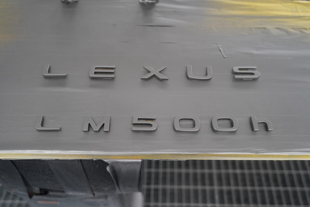LEXUS LM500h メッキペイント マットカラー ラッピングフィルム