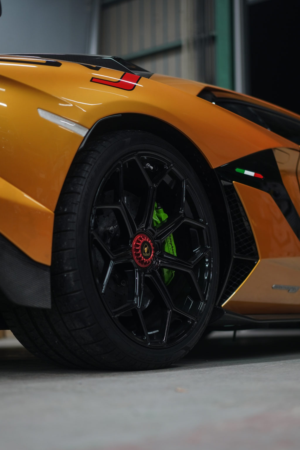 BondBody AK Forged ローダウン カスタム Lamborghini Aventador SVJ
ランボルギーニ アヴェンタドール