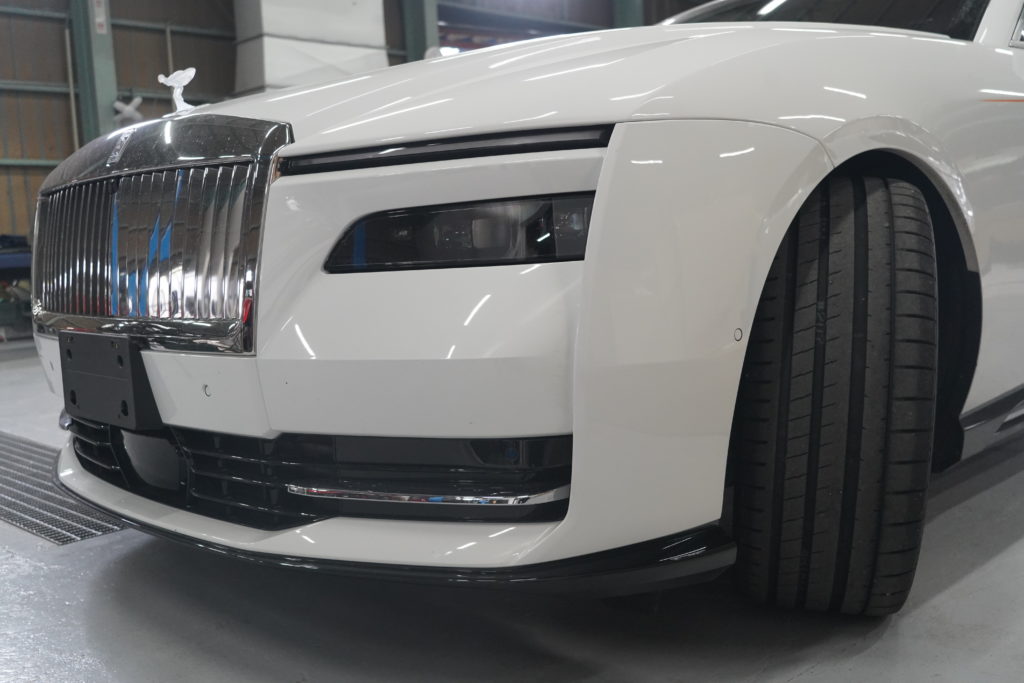 Rolls-Royce　SPECTRE　ロールス・ロイス　スペクター