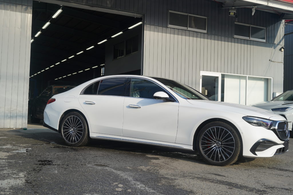 Mercedes-Benz W E350e キャリパーペイント AMGロゴ