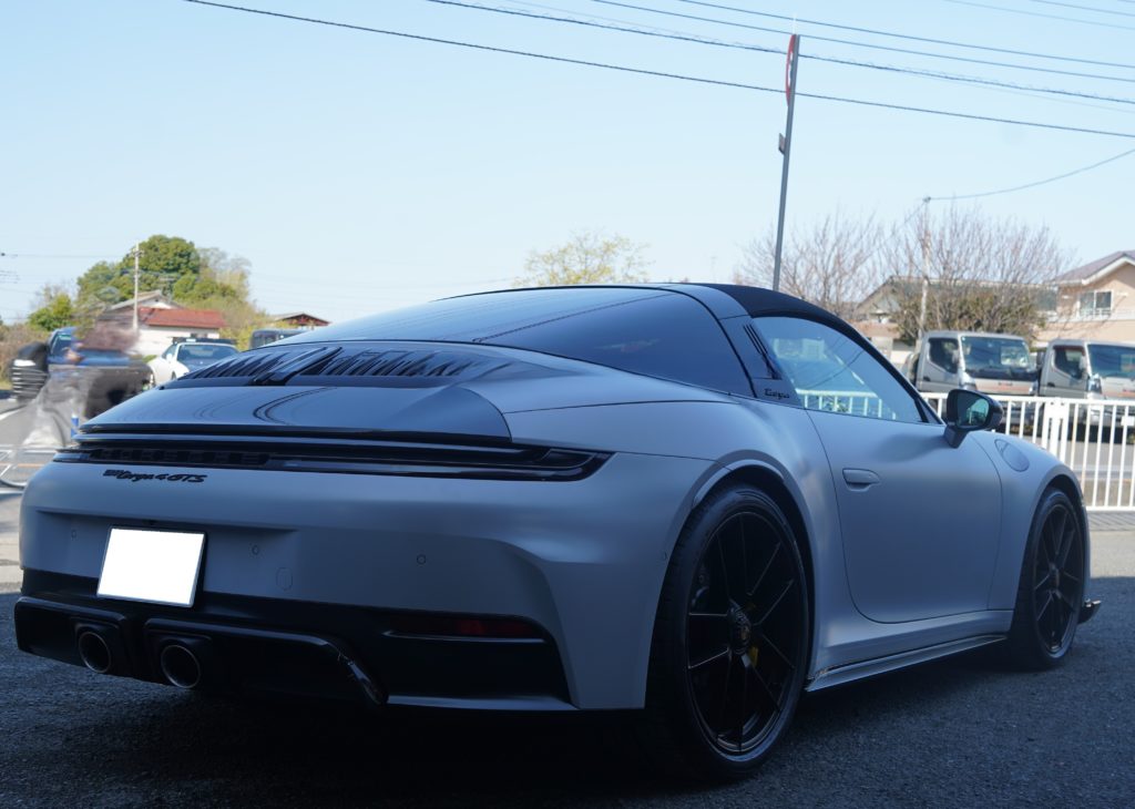 PORSCHE 911Targa4GTS TECHART
