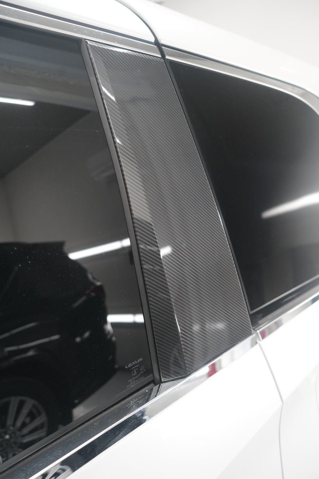 bondbody ボンドボディ LEXUS LM カスタム キャリパーペイント ラッピング シボ取り 埼玉県志木市