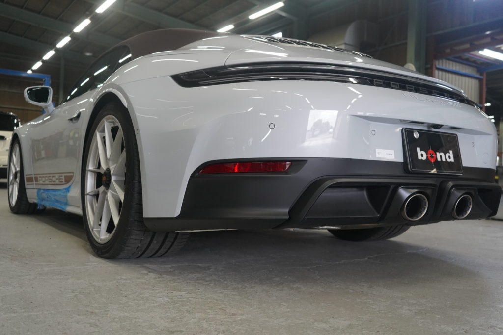 bond ボンドボディ PORSCHE カレラ 911 GTS カスタムペイント シボ取り グロスブラック