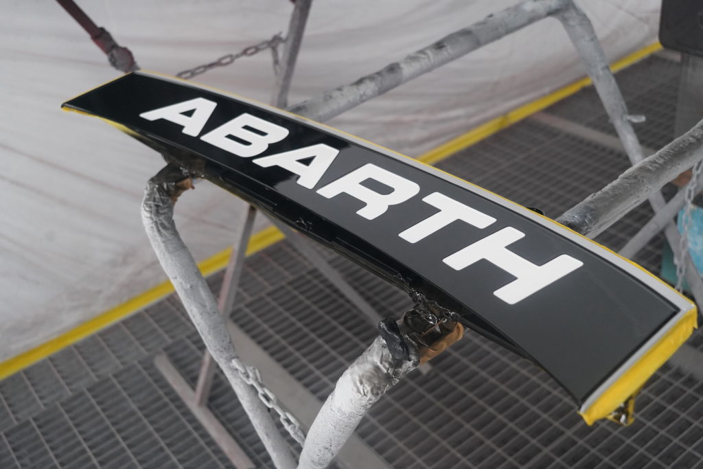 ABARTH カスタムペイント シボ取りペイント