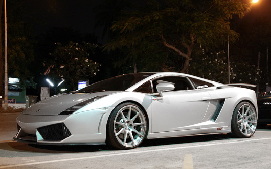 lambo-hb29-9.jpg