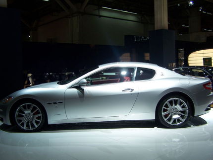 800px-Granturismo_side.jpg