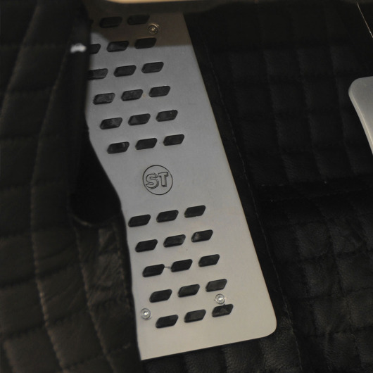 startech-jaguar-xj-interieur-zubehoer-aluminium-fussstuetze-xj-819-10.jpg