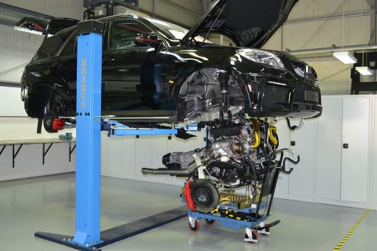 see-a-700-hp-brabus-engine-marry-an-ml-63-amg-photo-gallery_7.jpg