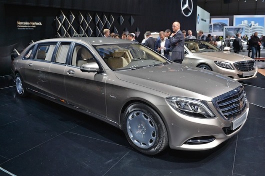 01-2016-mercedes-maybach-s600-pullman-genevs-1.jpg
