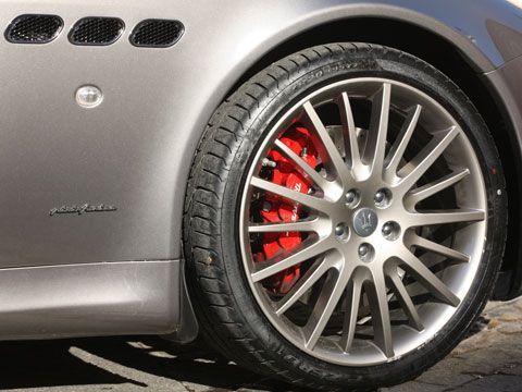 0902_08_z+2009_maserati_quattroporte_sport_gt_s+wheel_detail.jpg