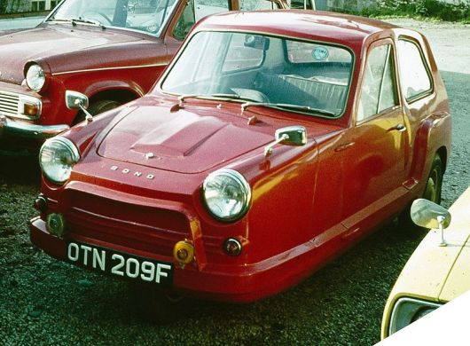 800px-Bond_1968.jpg