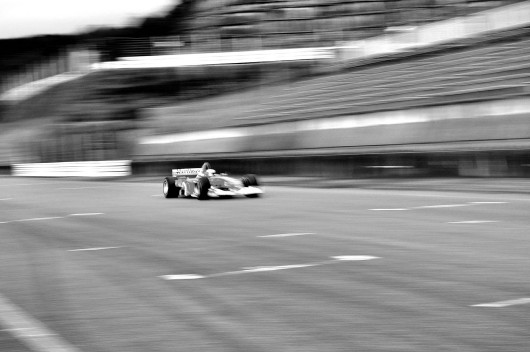 ｆ１