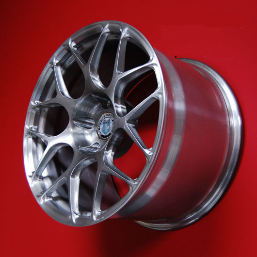 automotive_connoisseur_group_hre_p40s_monoblock_wheels_1-piece_forged_brushed_tinted_clear_02.jpg