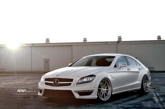 adv10_automotive_connoisseur_execstudio_adv1_wheels_advanceone_track_spec_mercedes-benz_cls55_c218_white_brushed_01.jpg