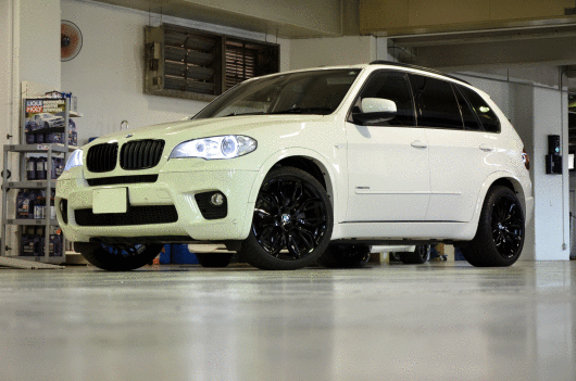 E70