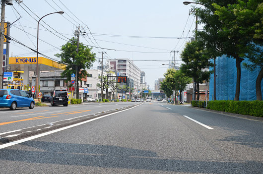 ガラガラ