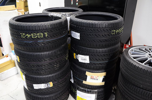 Pirelli 315/25-22 Pirelli 315/25-22