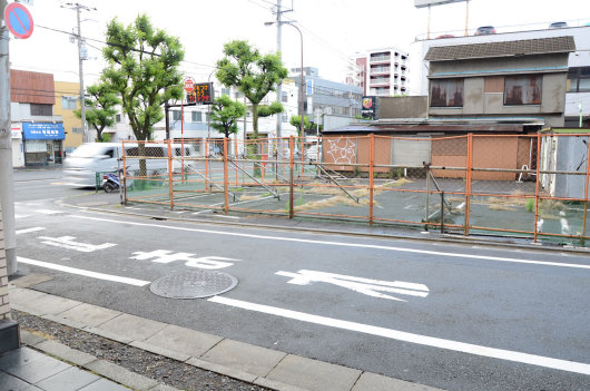 ウチの横の空き地