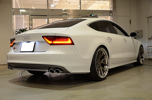 AUDI S7 ホイール