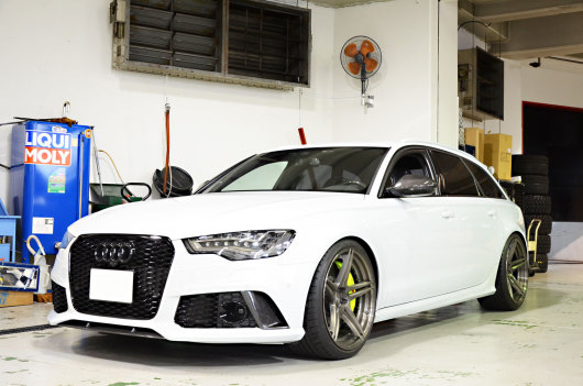アウディ　RS6