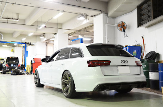 AUDI RS　フォージド