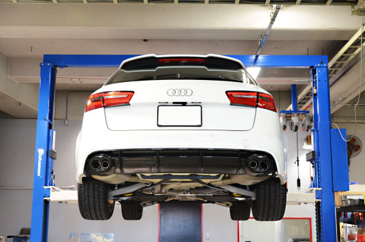 アウディ RS6 カスタム アウディ RS6 カスタム