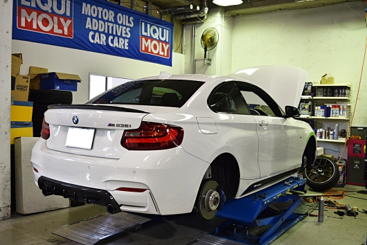 M235