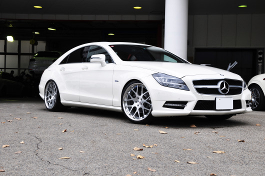 W218